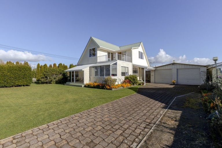 Photo of property in 87 Queen Street, Waitara, 4320