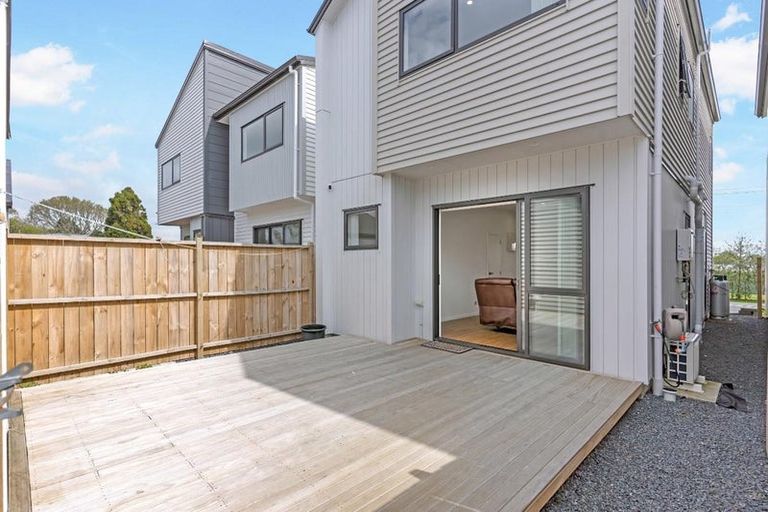 Photo of property in 69 Arimu Road, Papakura, 2110