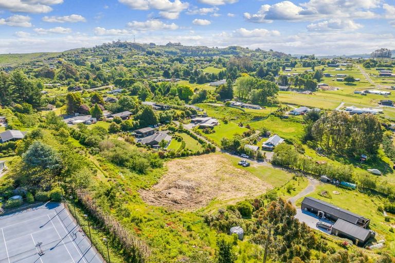 Photo of property in 2/142 Mapara Road, Acacia Bay, Taupo, 3385
