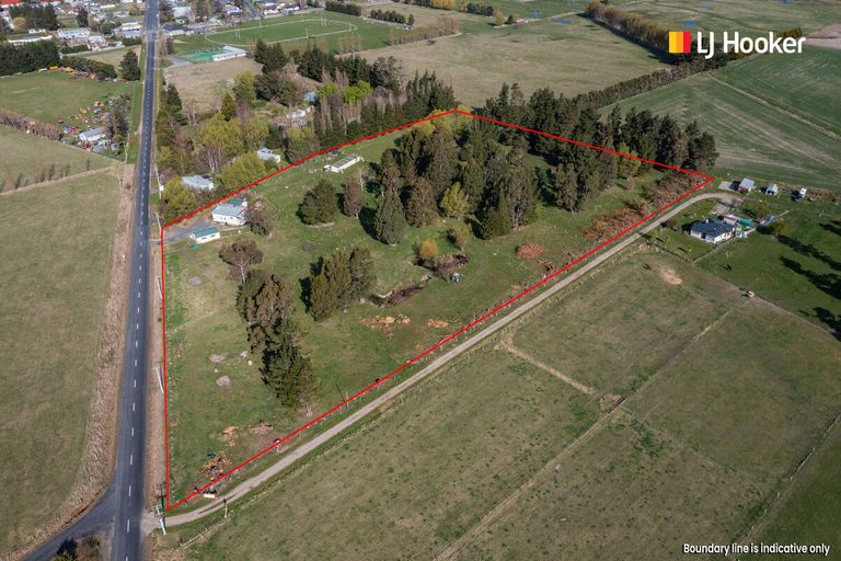 Photo of property in 51 Browns Road, Middlemarch, 9597