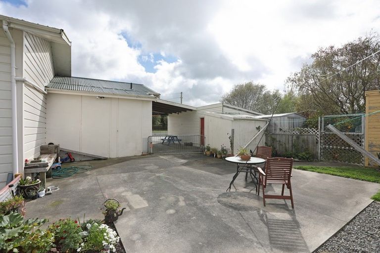 Photo of property in 16 Rira Street, Marton, 4710