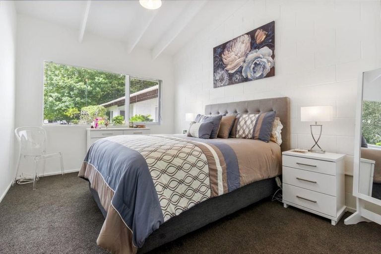 Photo of property in 3/522 Te Atatu Road, Te Atatu Peninsula, Auckland, 0610