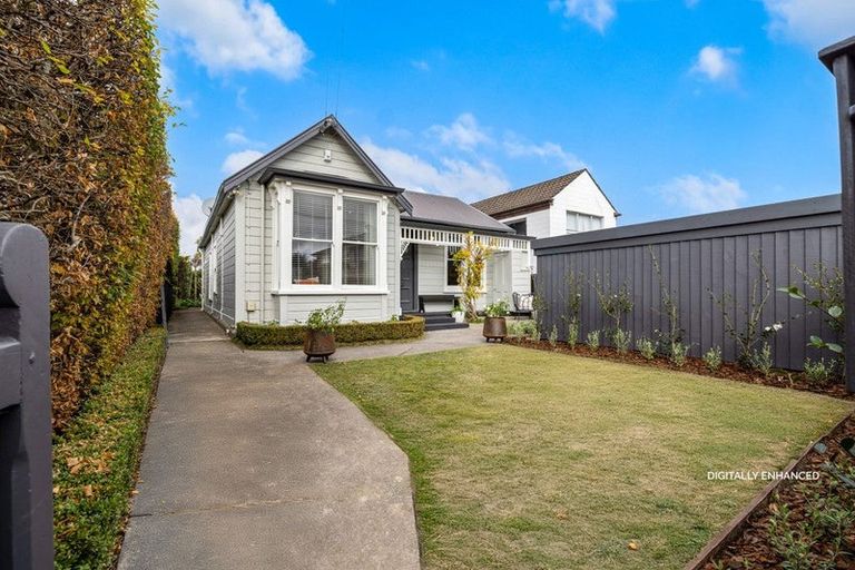 Photo of property in 110 Office Road, Merivale, Christchurch, 8014