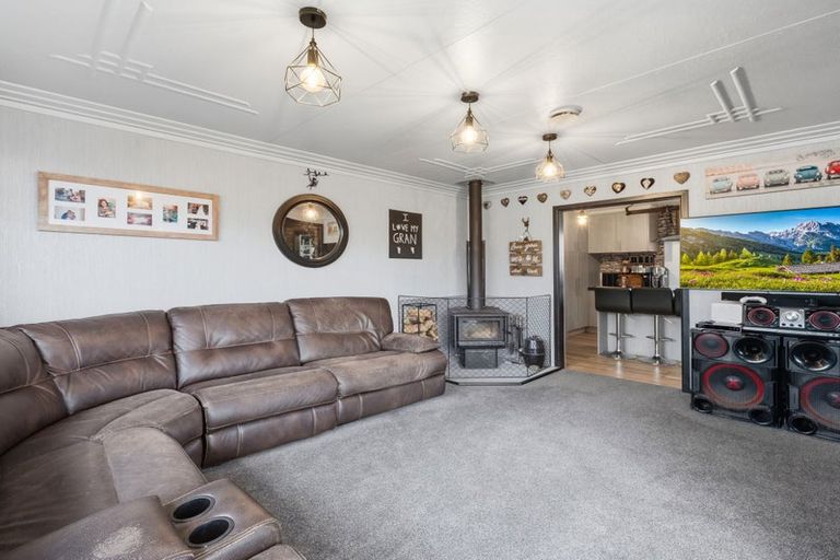 Photo of property in 215 Mcquarrie Street, Kingswell, Invercargill, 9812