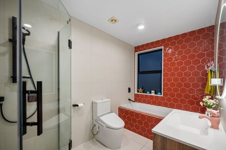 Photo of property in 3 Manawanui Way, Orewa, 0931