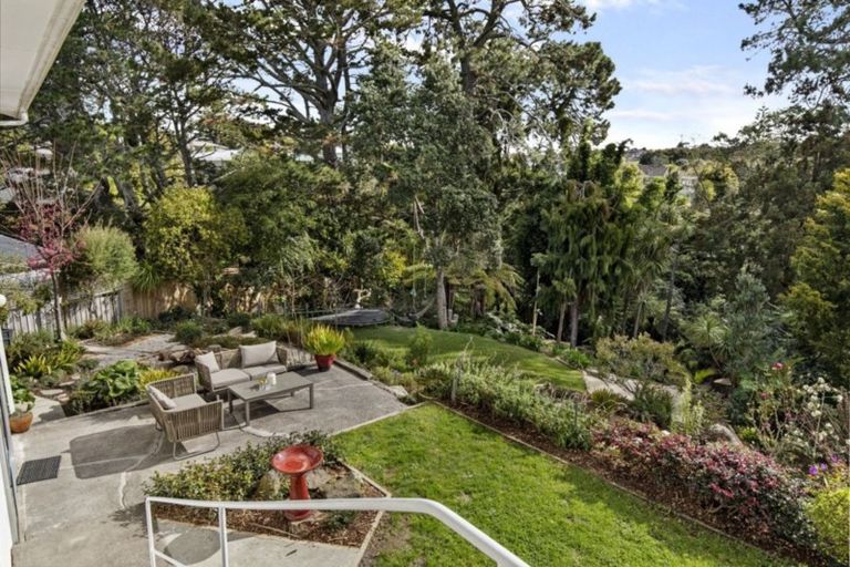 Photo of property in 85 Barrys Road, Glendene, Auckland, 0602
