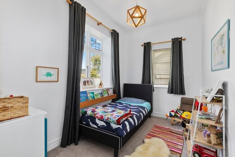 Photo of property in 30 Awamutu Grove, Waiwhetu, Lower Hutt, 5010