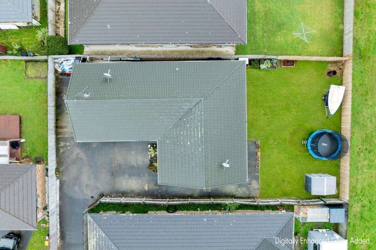 Photo of property in 18 Chic Gardens, Parakai, 0830