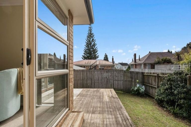 Photo of property in 17a Valley Road, Waiuku, 2123