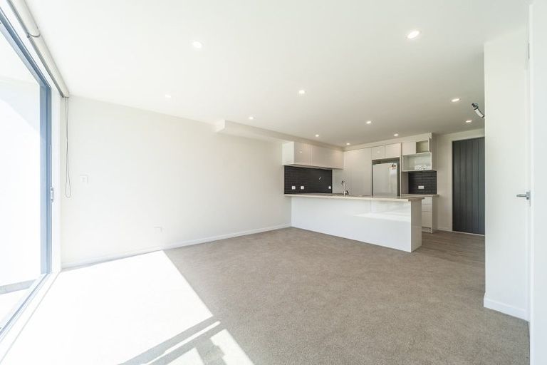 Photo of property in 21 Tireti Road, Titahi Bay, Porirua, 5022