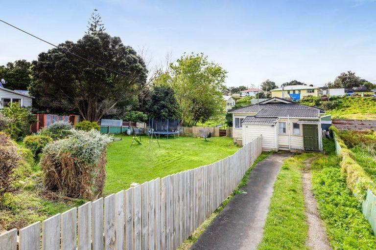 Photo of property in 22 Leicester Street, Patea, 4520