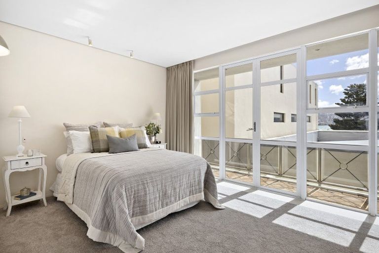 Photo of property in Trieste, 2/346 Oriental Parade, Oriental Bay, Wellington, 6011