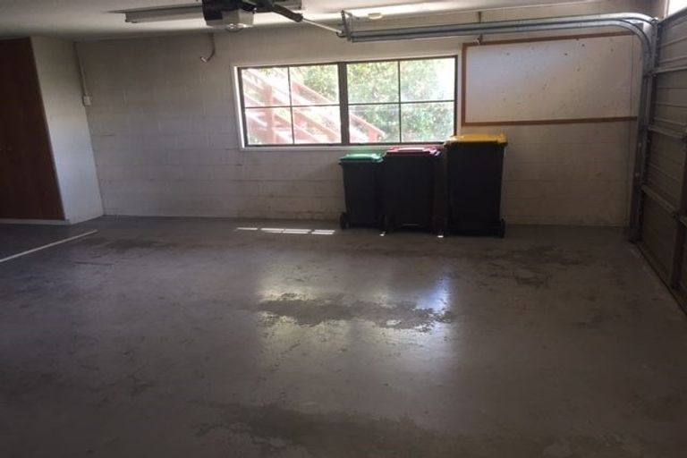 Photo of property in 16 Kennedys Bush Road, Halswell, Christchurch, 8025