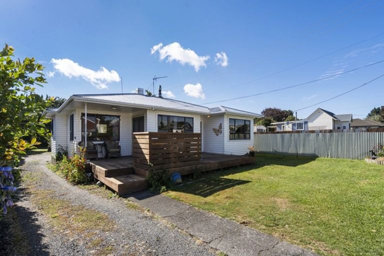 Photo of property in 24 Ngapapa Street, Urenui, 4375