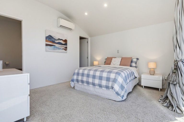 Photo of property in 204/27 Banks Avenue, Mount Maunganui, 3116