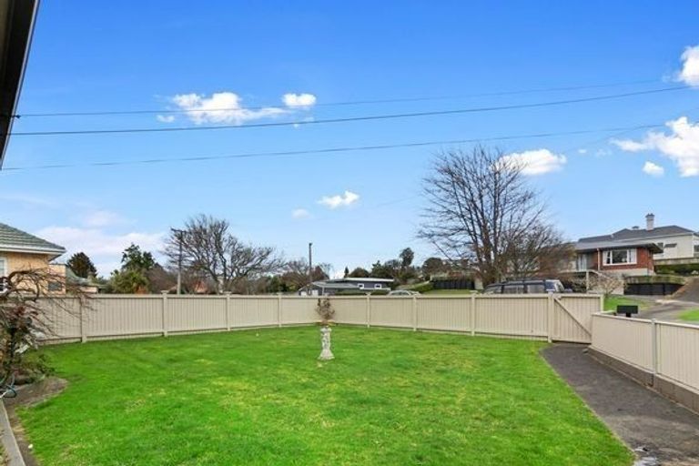 Photo of property in 14 Macdiarmid Road, Beerescourt, Hamilton, 3200