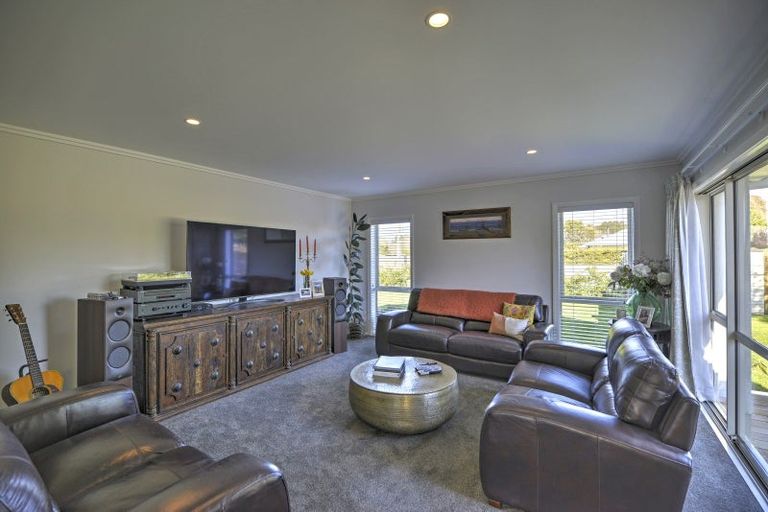 Photo of property in 4 Gertrude Street, Carterton, 5713