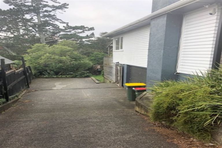 Photo of property in 17 Beverly Place, New Lynn, Auckland, 0600