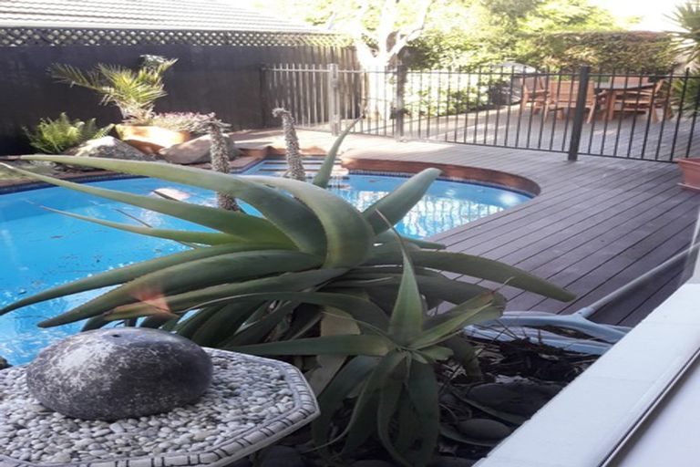 Photo of property in 188 Maidstone Road, Avonhead, Christchurch, 8042