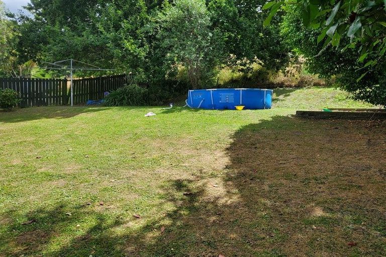 Photo of property in 25 Hartford Crescent, Totara Park, Upper Hutt, 5018