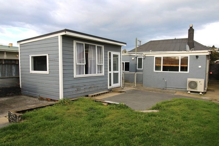 Photo of property in 27 Loyalty Street, Forbury, Dunedin, 9012