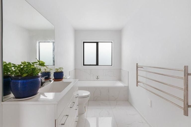 Photo of property in 30a Jonathon Street, Brookfield, Tauranga, 3110