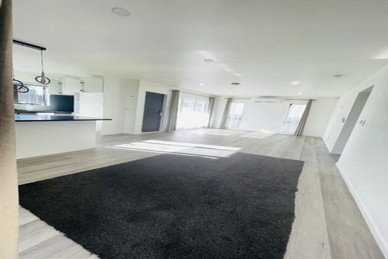 Photo of property in 37a Roseanne Road, Manurewa, Auckland, 2102