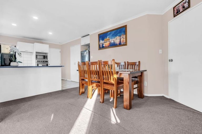 Photo of property in 3/24 Sturdee Road, Manurewa, Auckland, 2102