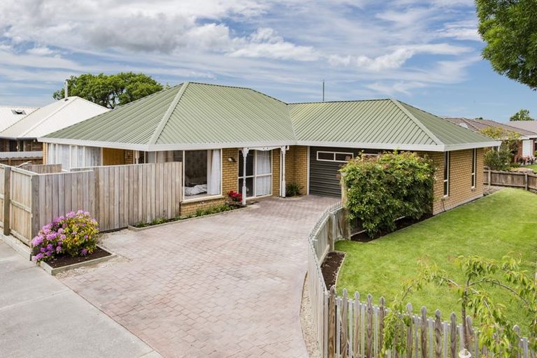 Photo of property in 9a Wiltshire Court, Rangiora, 7400