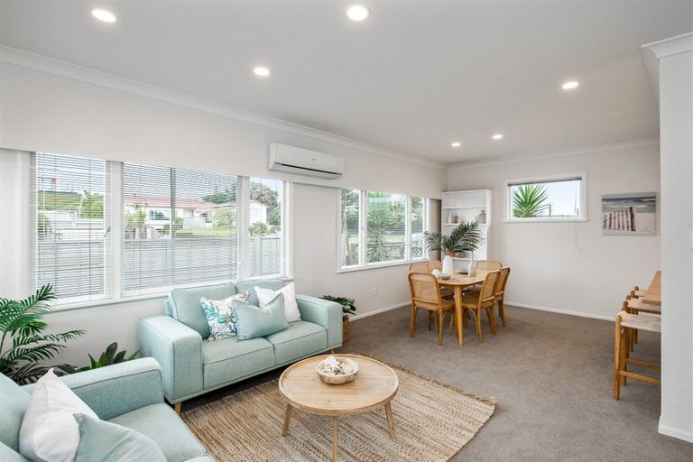 Photo of property in 39 Moana Street, Otaki Beach, Otaki, 5512