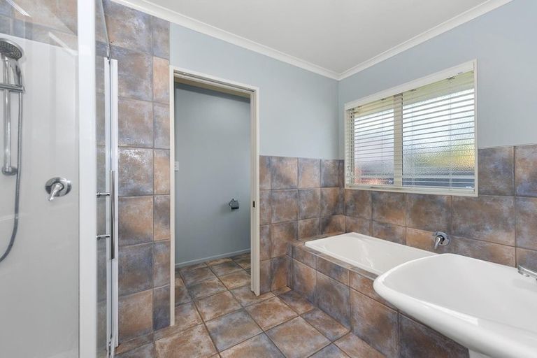 Photo of property in 7 Bayswater Court, Huntington, Hamilton, 3210