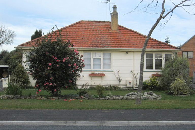 Photo of property in 16 Tranmere Road, Fairfield, Hamilton, 3214