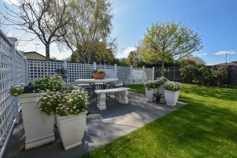 Photo of property in 12 Rhodes Street, Carterton, 5713