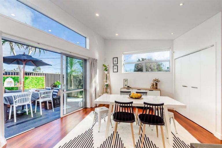 Photo of property in 1b Winara Avenue, Waikanae, 5036