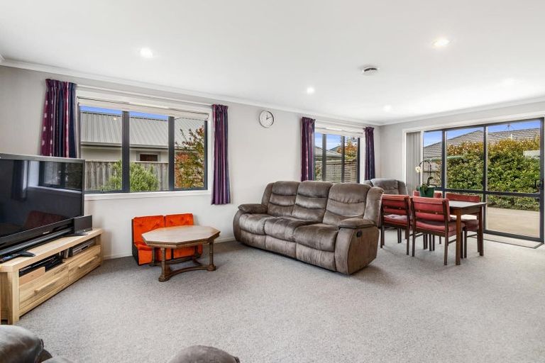 Photo of property in 17 Hammill Grove, Stoke, Nelson, 7011