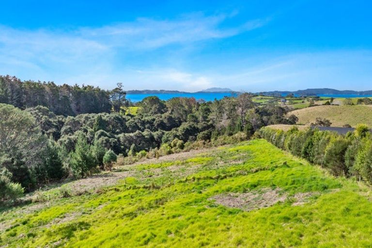 Photo of property in 23 Martins Bay Road, Algies Bay, Warkworth, 0982