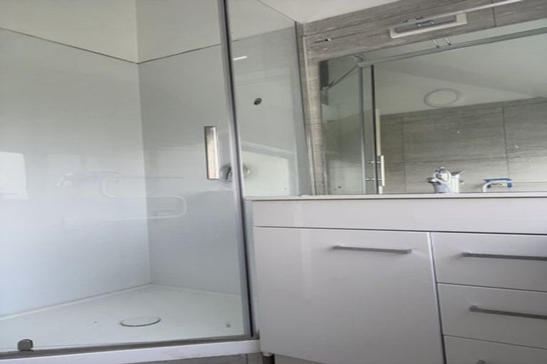 Photo of property in 2/108 Office Road, Merivale, Christchurch, 8014