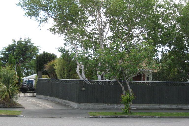 Photo of property in 120 Kendal Avenue, Burnside, Christchurch, 8053