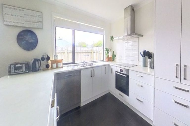 Photo of property in 151a Bartholomew Road, Levin, 5510