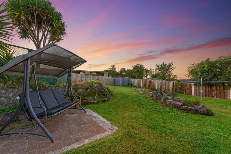 Photo of property in 18 Carter Drive, Pomare, Rotorua, 3015