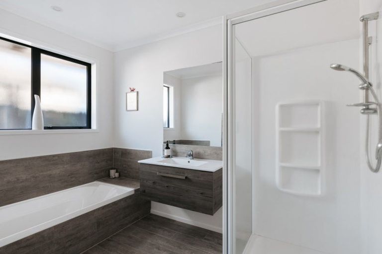 Photo of property in 38 Kohekohe Road, Papamoa Beach, Papamoa, 3118