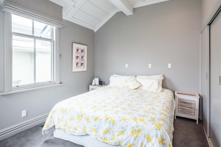 Photo of property in 33 Hobson Crescent, Thorndon, Wellington, 6011