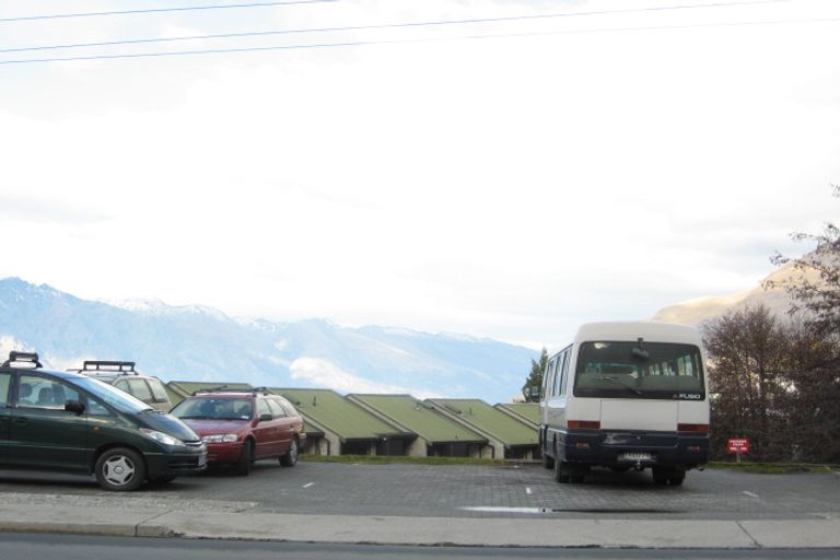 Photo of property in Alpine Meadows Apartments, 135z Fernhill Road, Fernhill, Queenstown, 9300