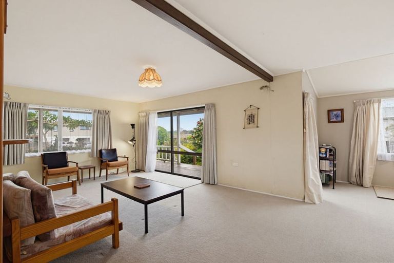 Photo of property in 14 Riverside Drive, Waiuku, 2123