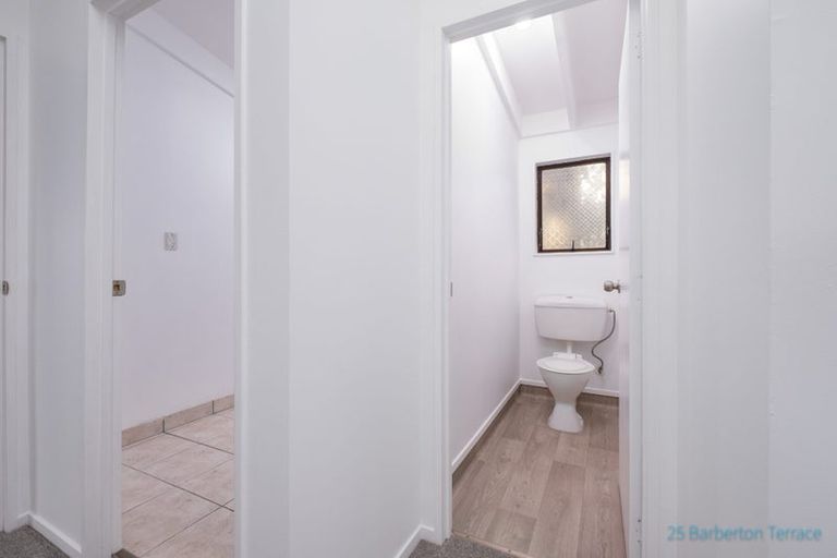 Photo of property in 25 Barberton Terrace, Red Hill, Papakura, 2110