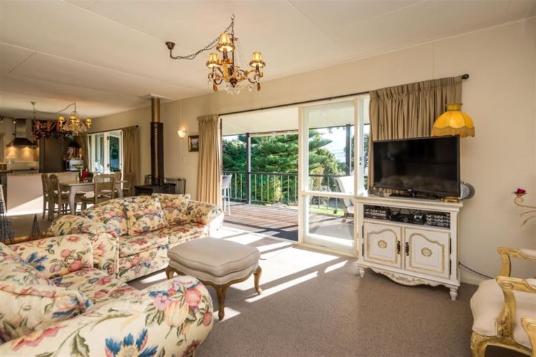 Photo of property in 13 Muter Street, Akaroa, 7520