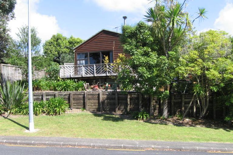 Photo of property in 1 Danbury Drive, Torbay, Auckland, 0630
