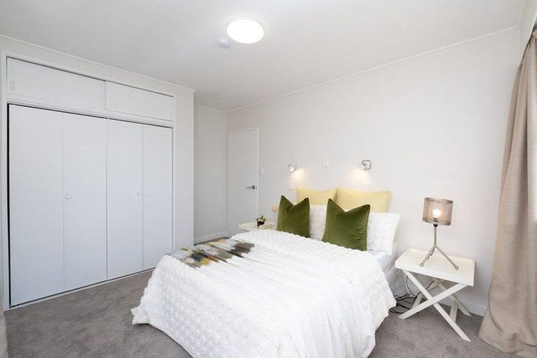 Photo of property in 4/31 Middle Road, Havelock North, 4130