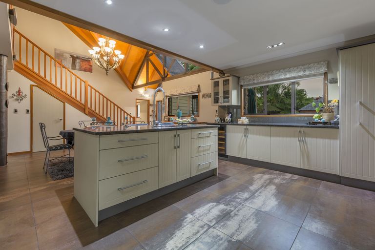 Photo of property in 17 Roger Guy Place, Welcome Bay, Tauranga, 3175