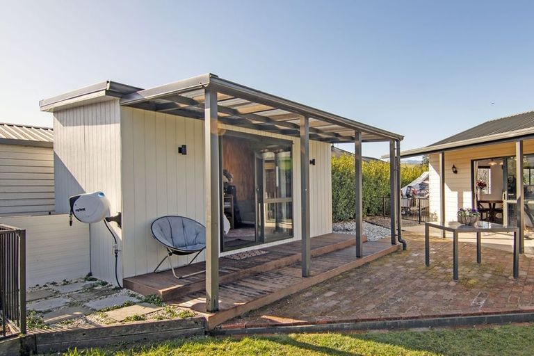 Photo of property in 17a Martin Avenue, Wakefield, 7025